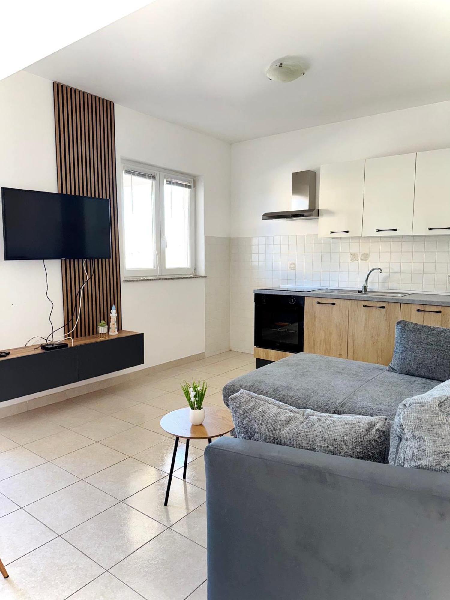 Apartments Elvira Drage Eksteriør bilde